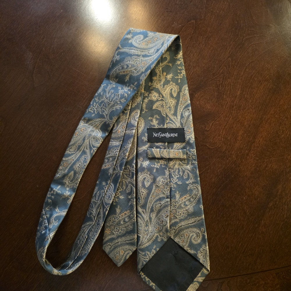 Yves Saint Laurent Paisley Silk Tie